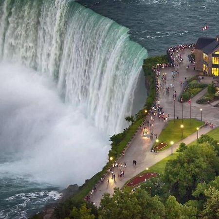 Renovated Home - Walk To Falls & Tourist District Niagara Falls Exterior photo
